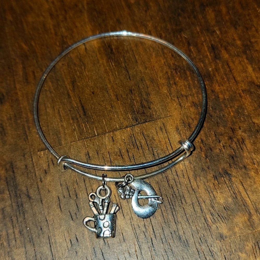 NEW Handmade Artist 🎨 Charm Bracelet ✨️